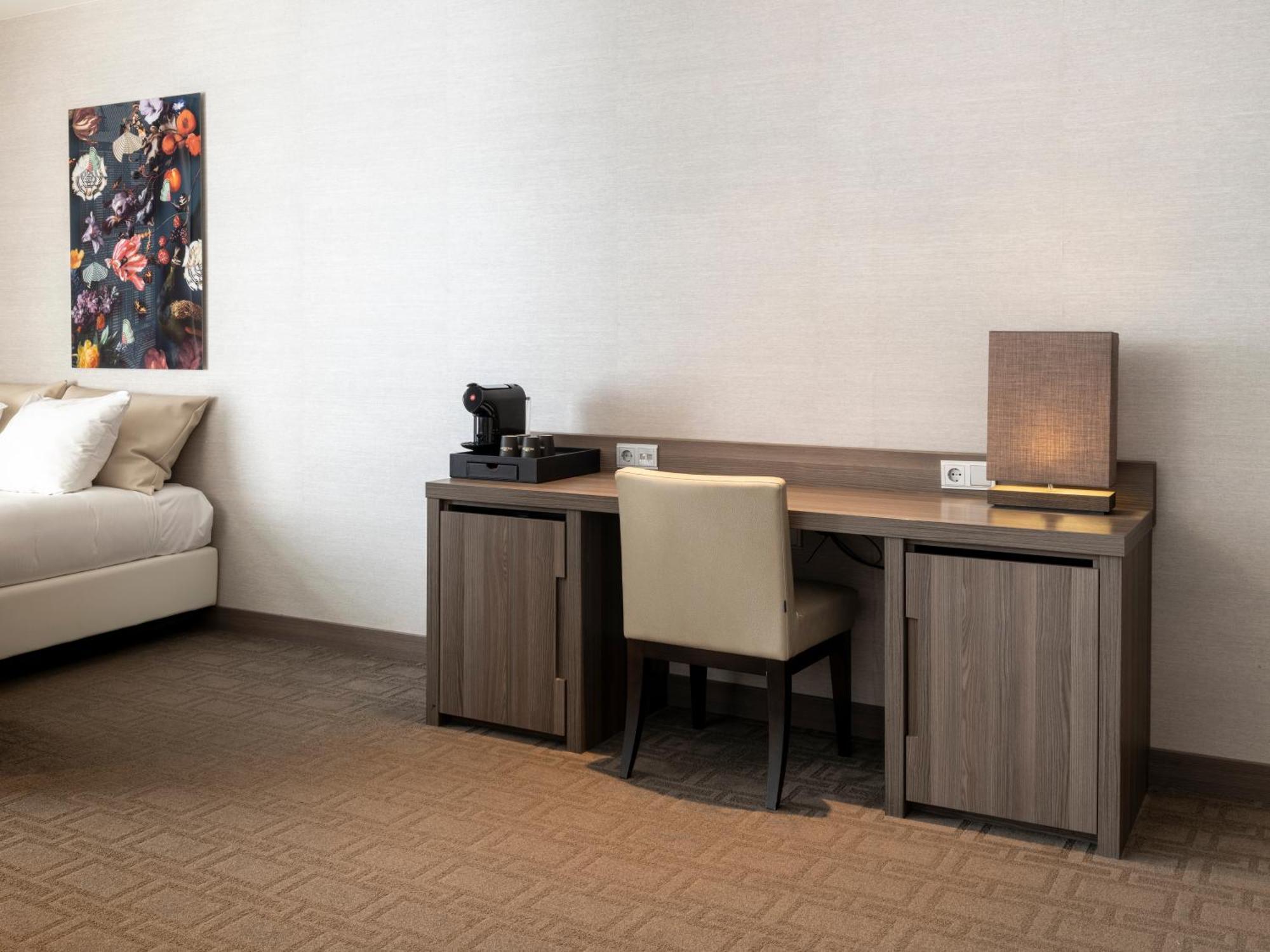 Van Der Valk Hotel Zwolle Zwolle  Ngoại thất bức ảnh